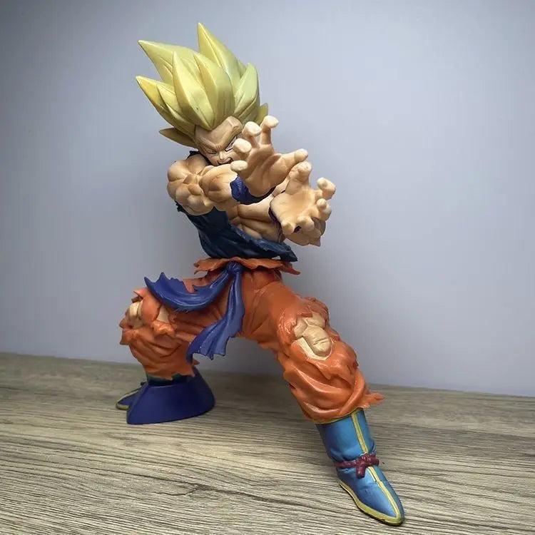 Goku SSY Kamehameha 16cm - Universo Mangá